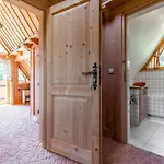 W Roztokach Z Widokiem Na Tatry Z Sauna Chalet Kościelisko